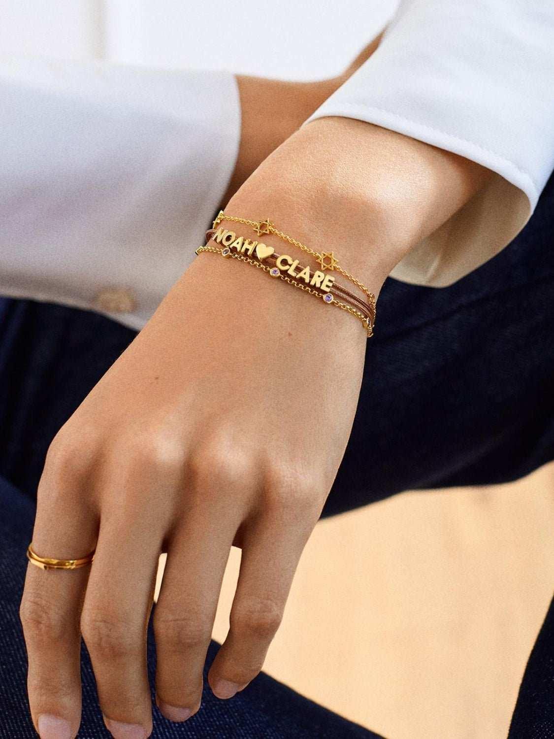 18K Gold-Plated Titanium Steel Bracelet


The 18K Gold-Plated Titanium Steel Bracelet is a stunning fusion of elegance, durability, and timeless charm. Carefully cra