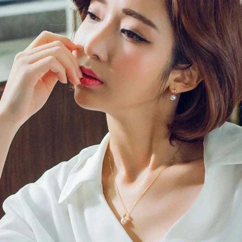 elegant 18k gold & freshwater pearl set