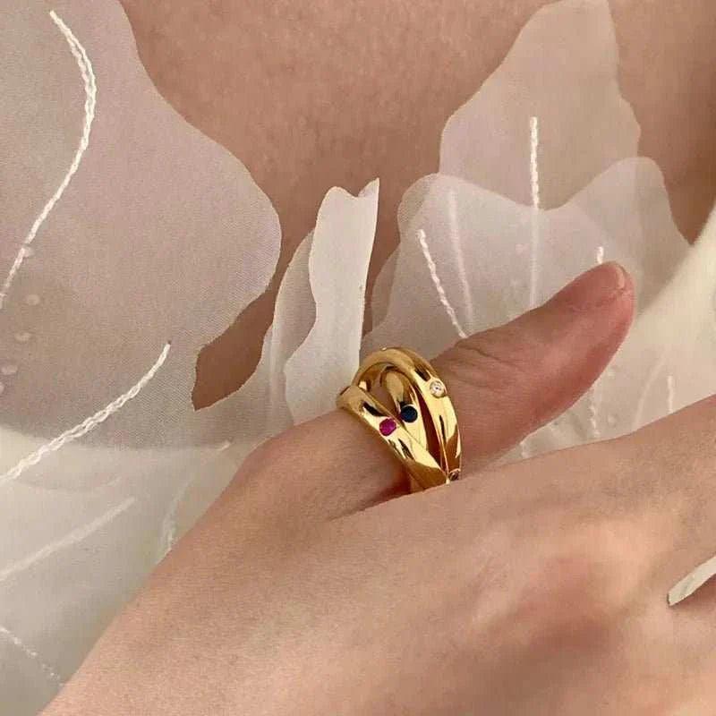 Elegant Trinity Layered Rings