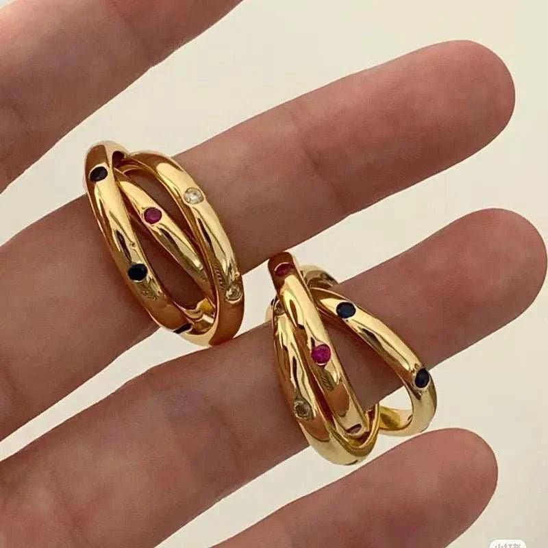 Elegant Trinity Layered Rings