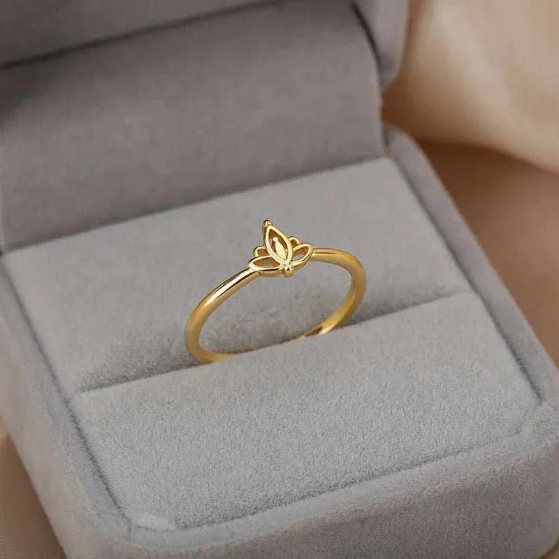 Experience timeless elegance with our Trend Vintage Lotus Rings. Crafted from durable stainless steel, this ring features a stunning lotus design that symbolizes bea