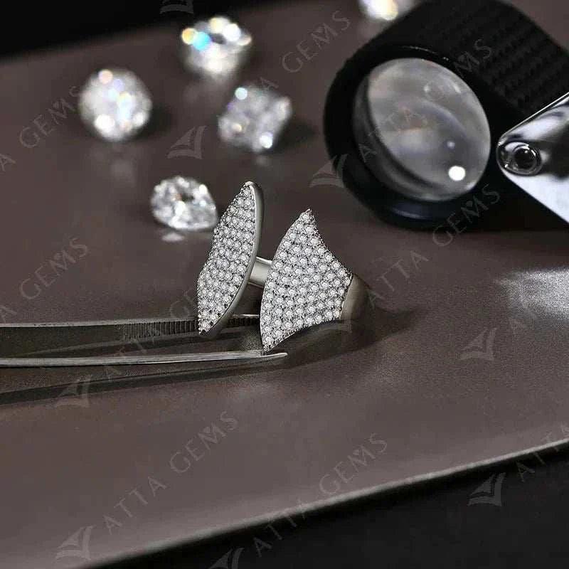 VVS1 Moissanite Adjustable Ring in 18k White Gold with Dazzling Stones